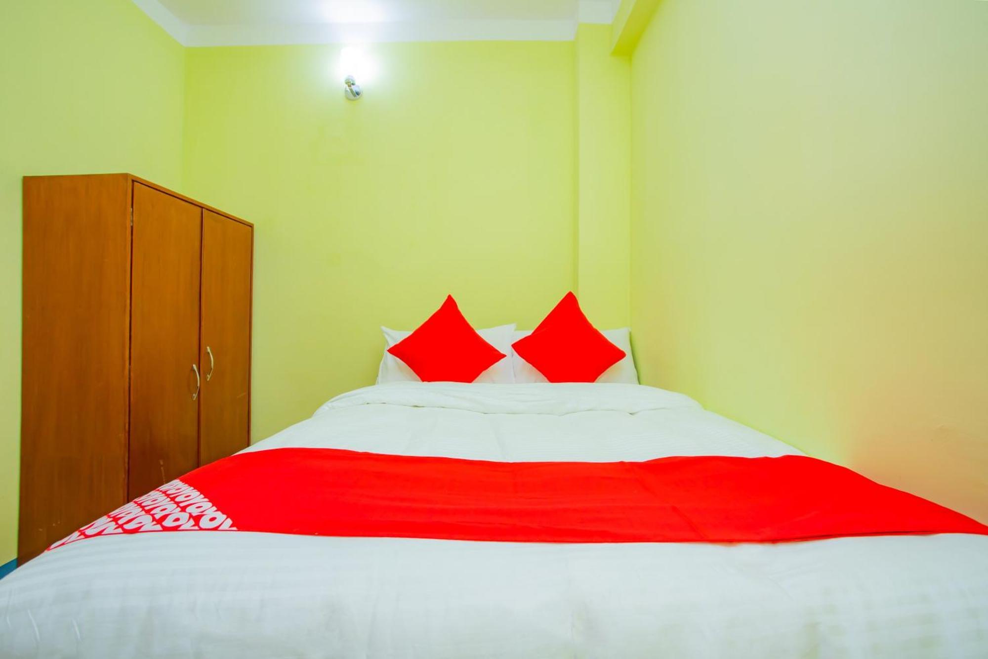 Oyo 589 Hotel Trimurti Katmandu Zewnętrze zdjęcie