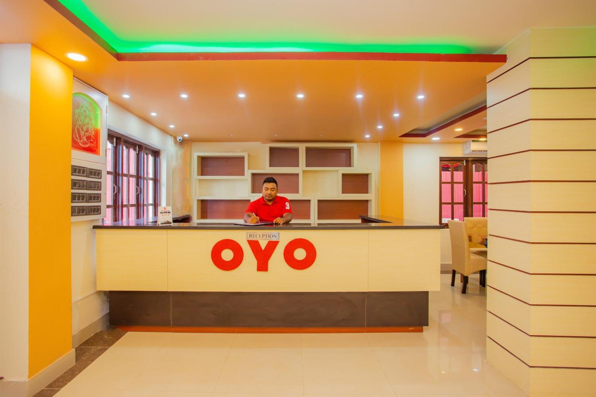 Oyo 589 Hotel Trimurti Katmandu Zewnętrze zdjęcie