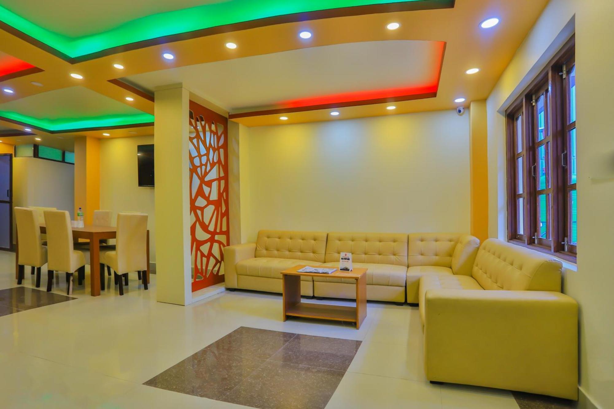 Oyo 589 Hotel Trimurti Katmandu Zewnętrze zdjęcie