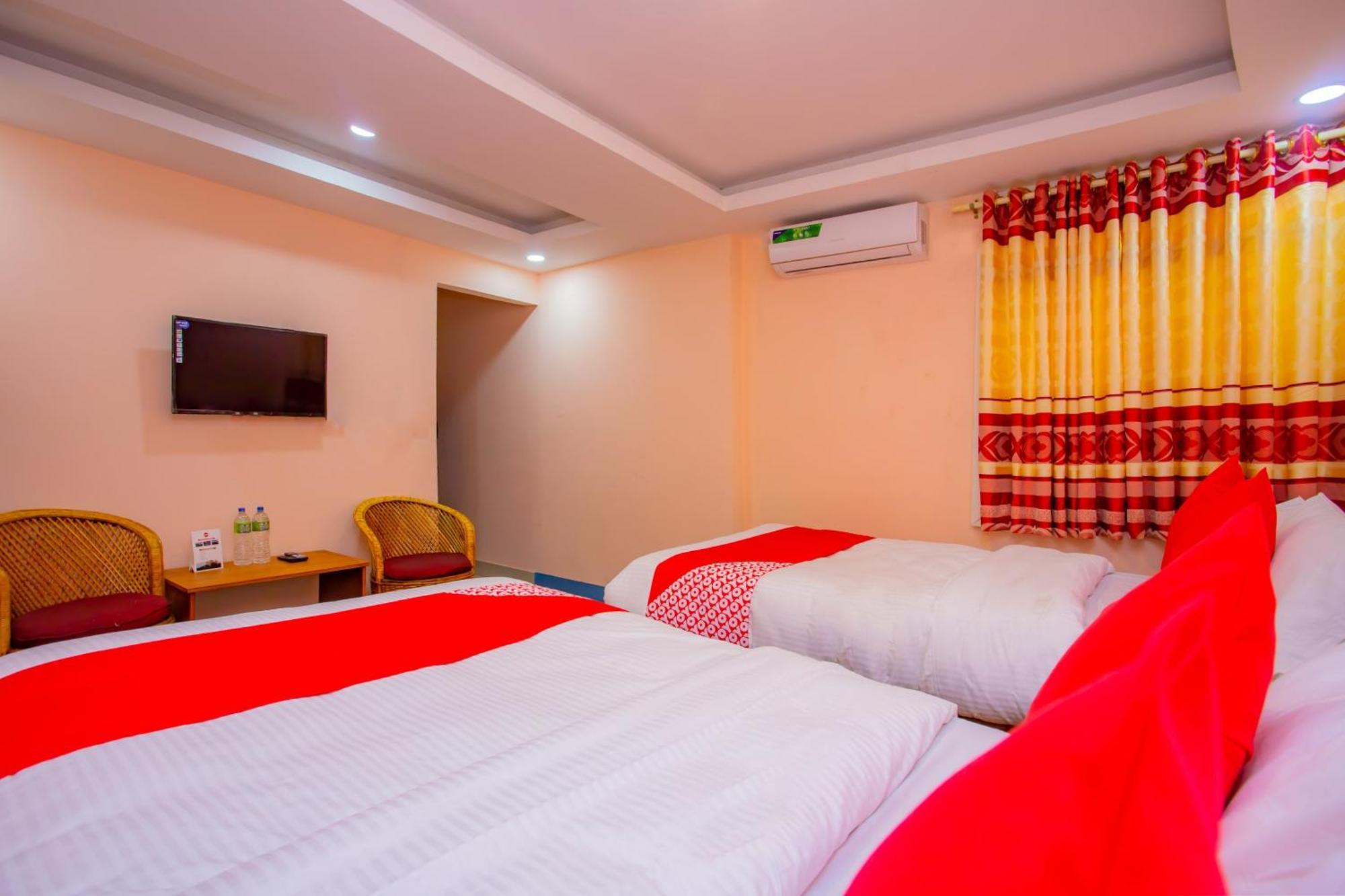 Oyo 589 Hotel Trimurti Katmandu Zewnętrze zdjęcie