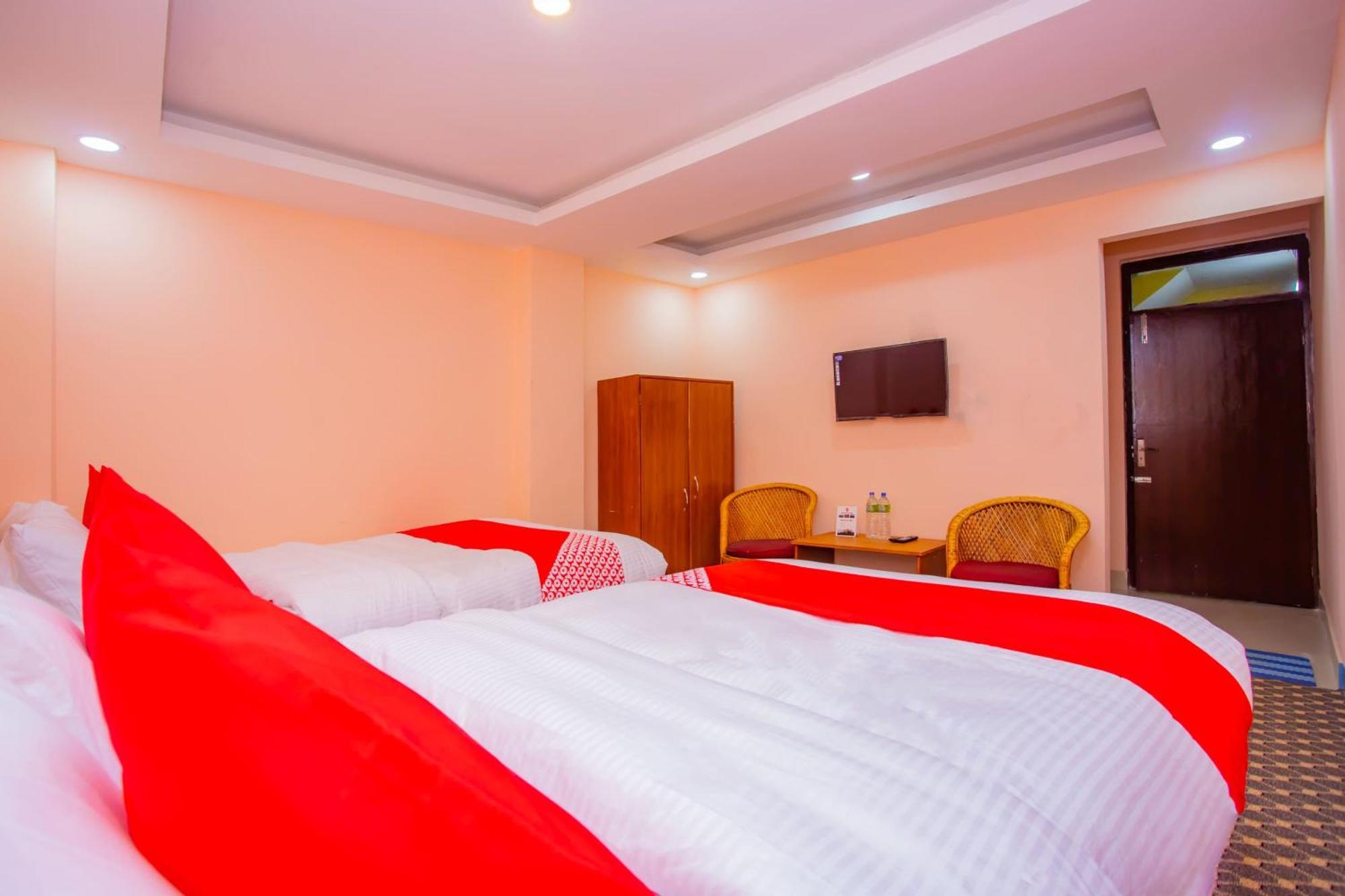 Oyo 589 Hotel Trimurti Katmandu Zewnętrze zdjęcie